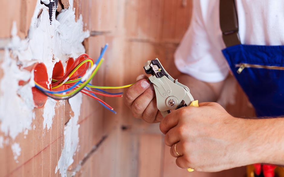 recherche travail électricien bâtiment Paris 14